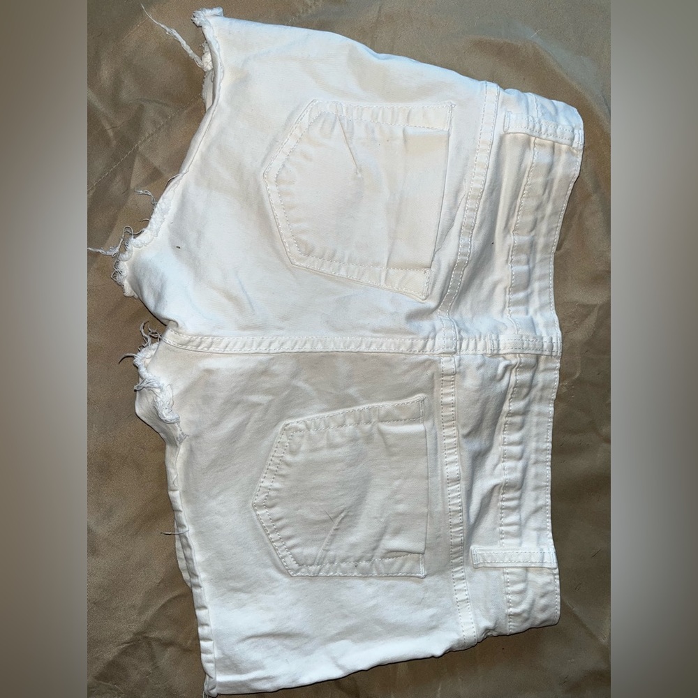 Cello Jeans White Shorts - Picture 2 of 2
